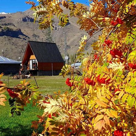 Thomas' Hut Apartamento Kazbegi Exterior foto