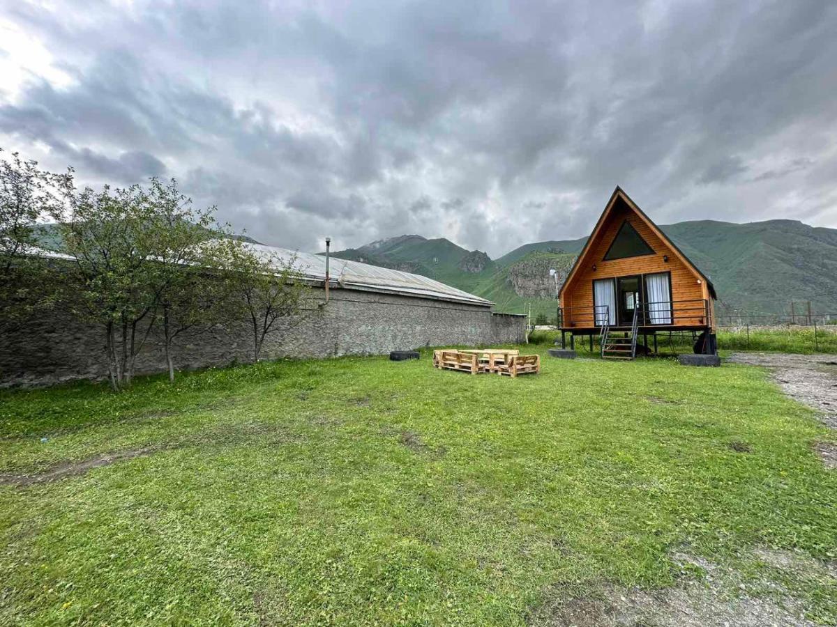 Thomas' Hut Apartamento Kazbegi Exterior foto