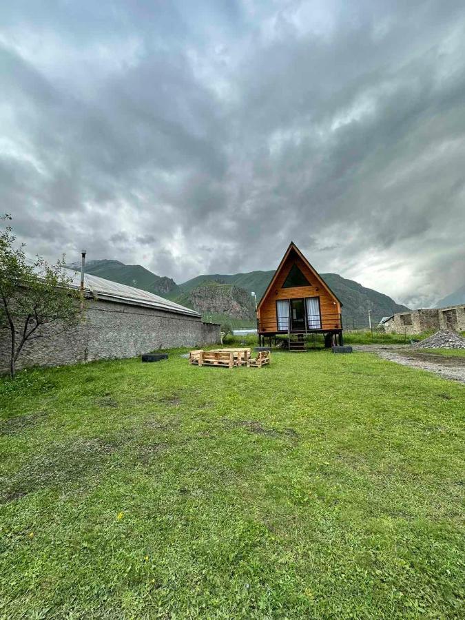 Thomas' Hut Apartamento Kazbegi Exterior foto