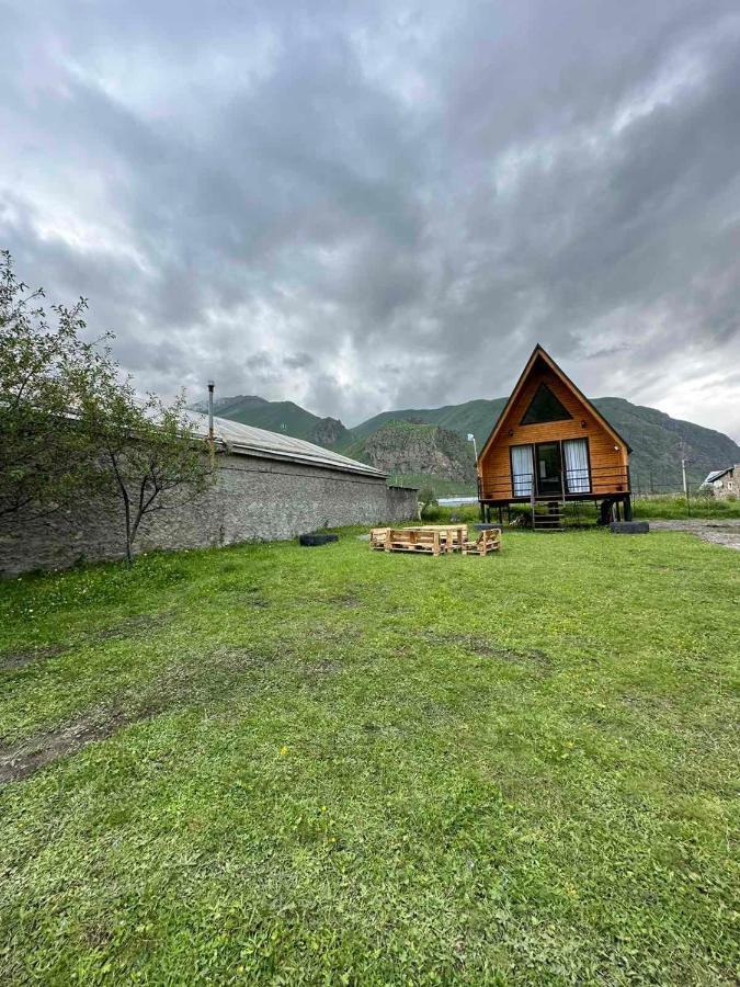 Thomas' Hut Apartamento Kazbegi Exterior foto